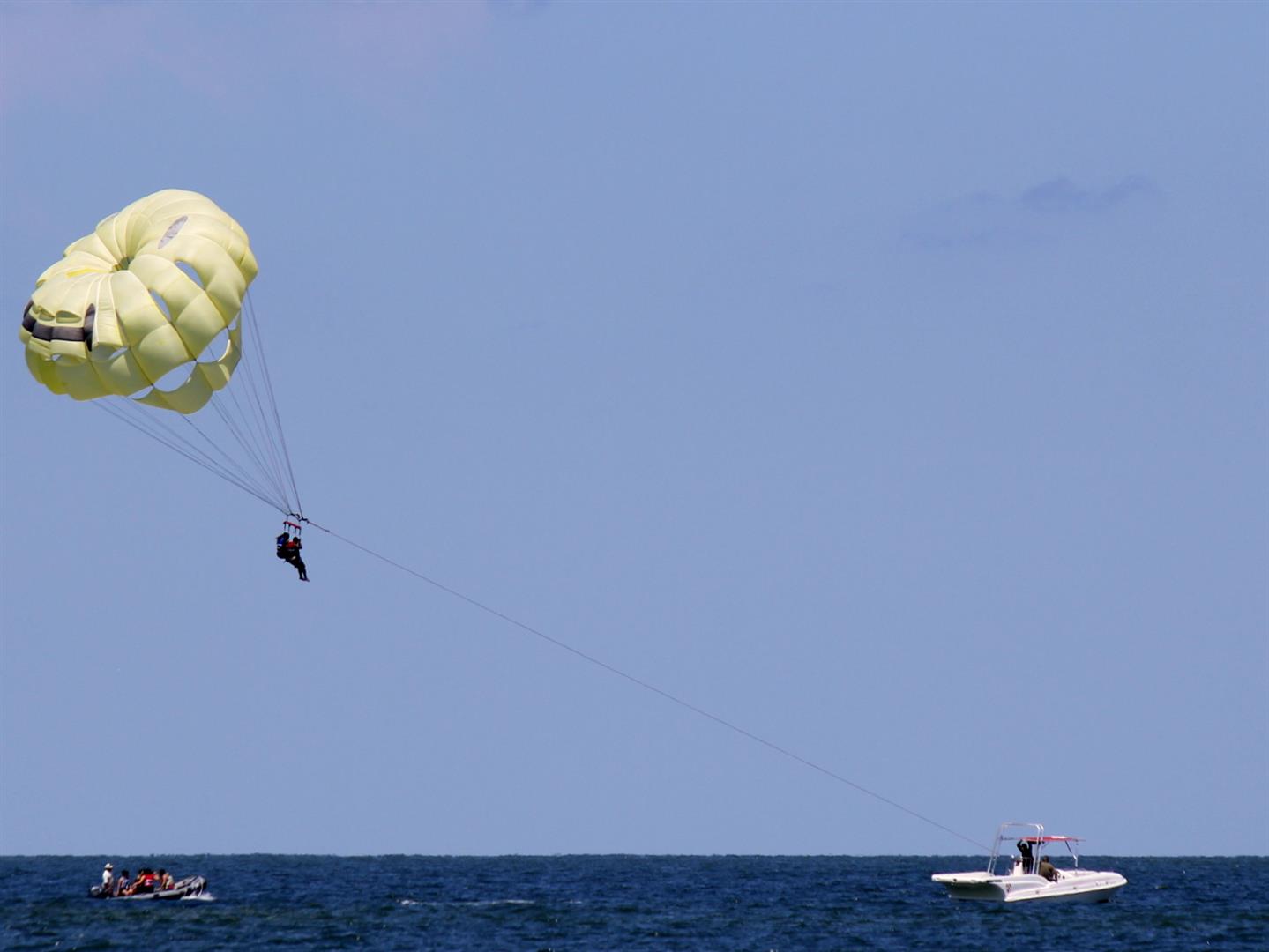 Parasailers